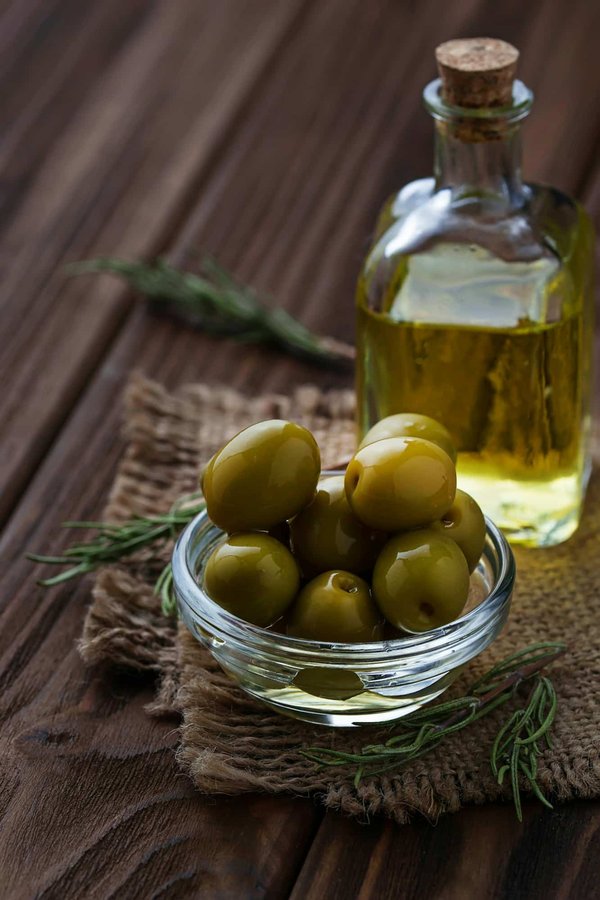 Créer l'étiquette huile d'olive parfaite : conseils essentiels